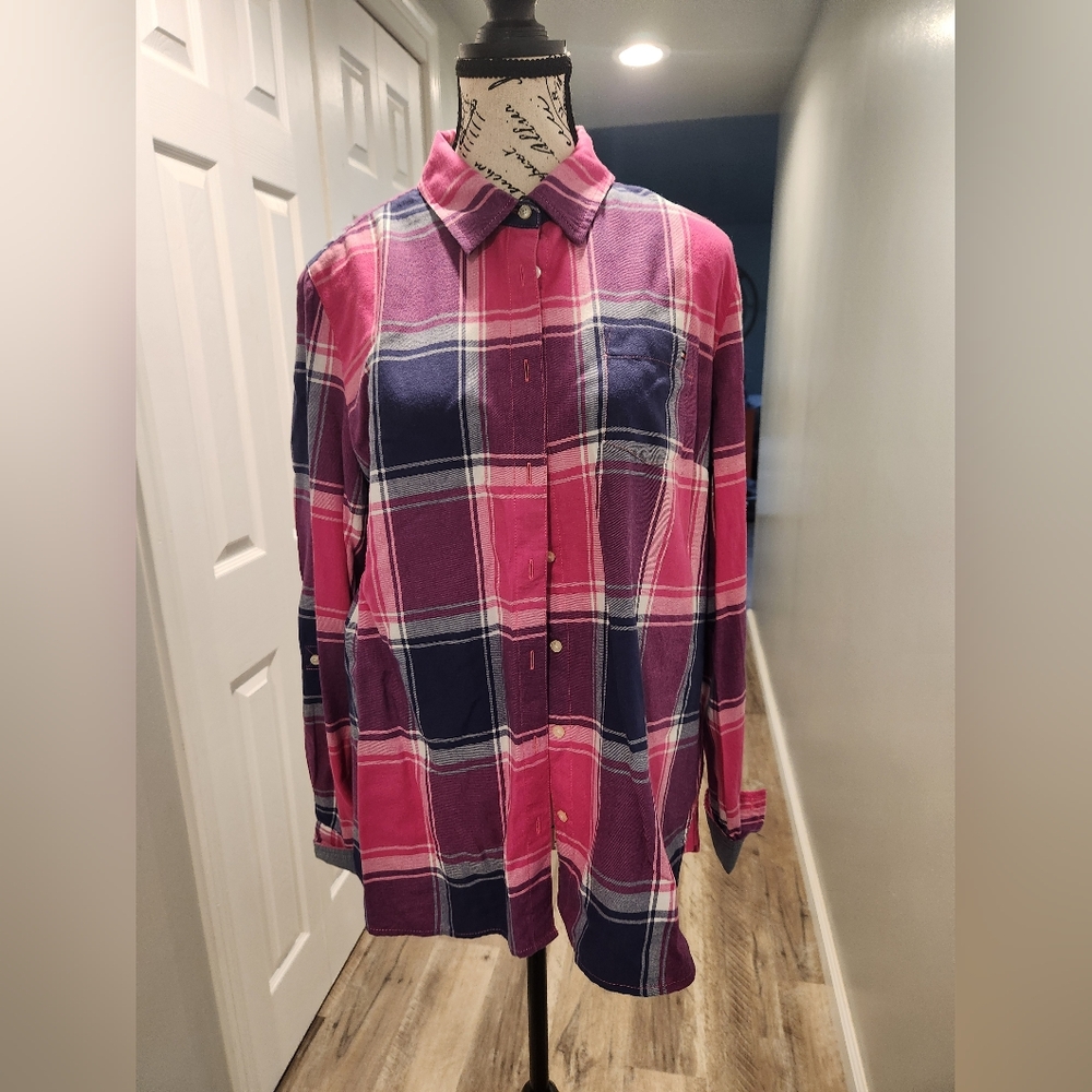 Like.New Tommy hilfiger women's planner shirt